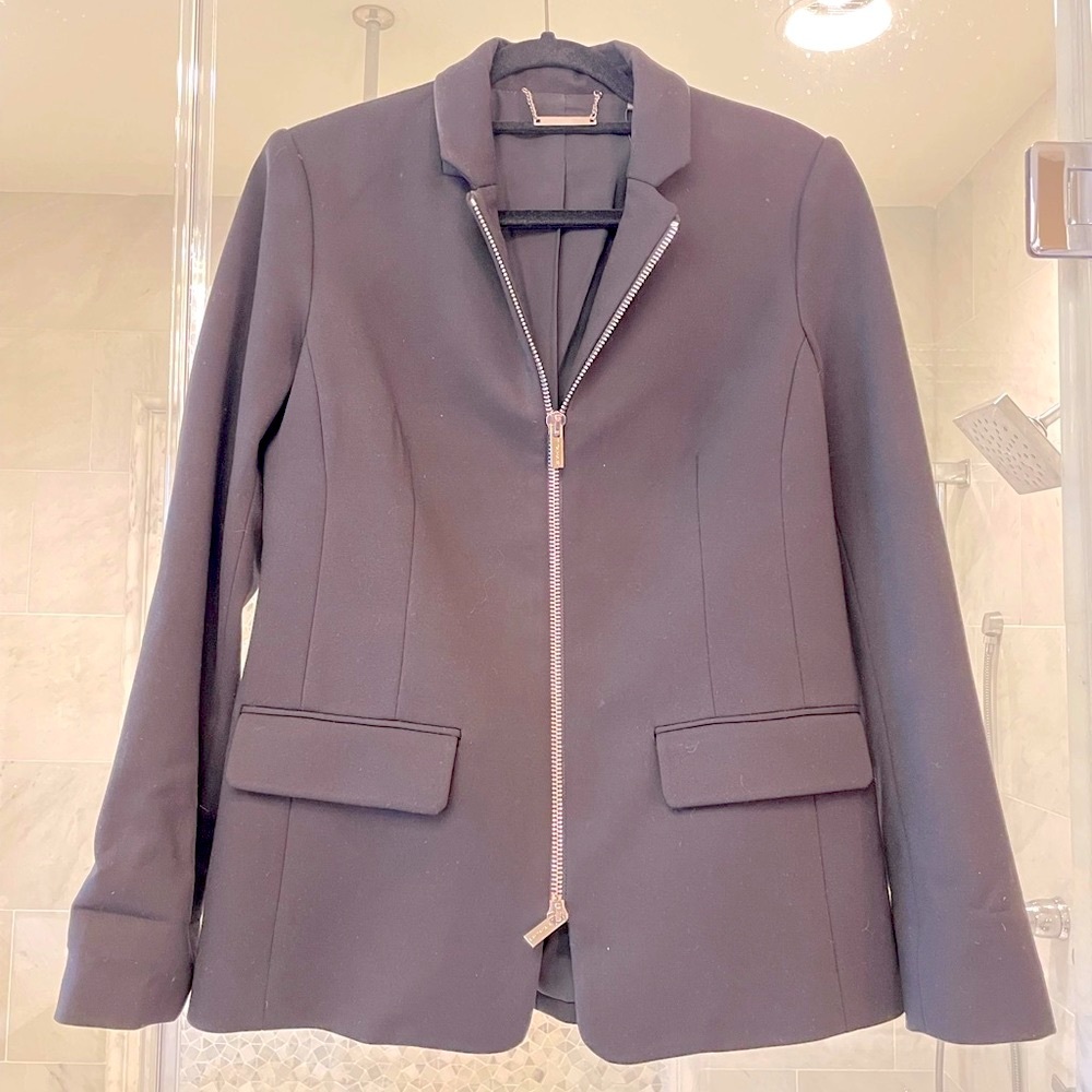 Black Tahari New with Tags Originally $178 Silver Hardware Zip-Up Blazer Jacket